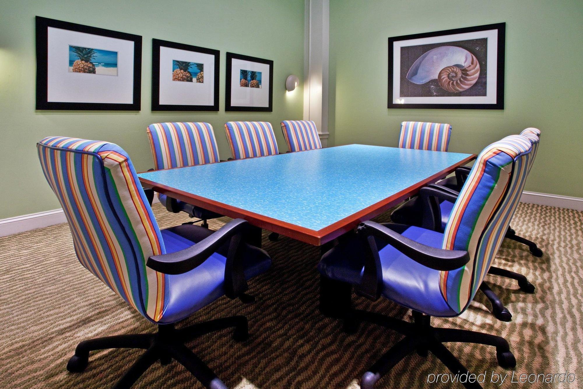 Hotel Indigo Midtown By Ihg 3*